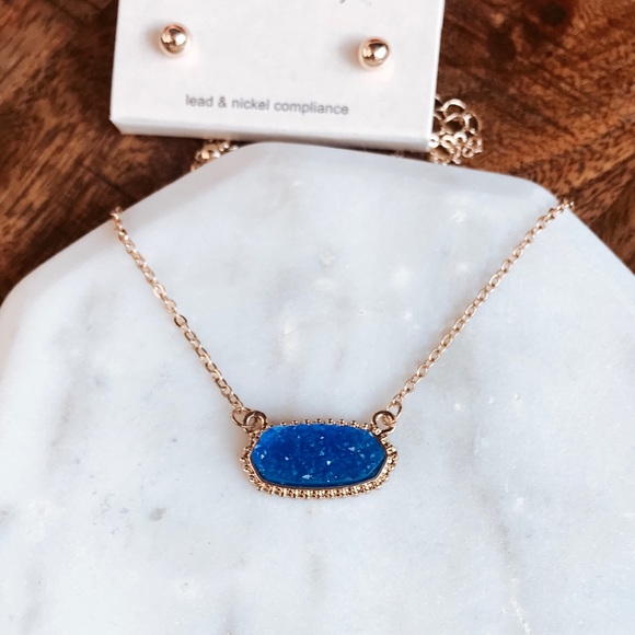 Royal Blue & Gold Druzy Oval Pendant Necklace Set - Picture 2 of 2
